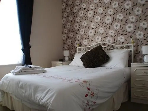Guest house The Maynard Scarborough
